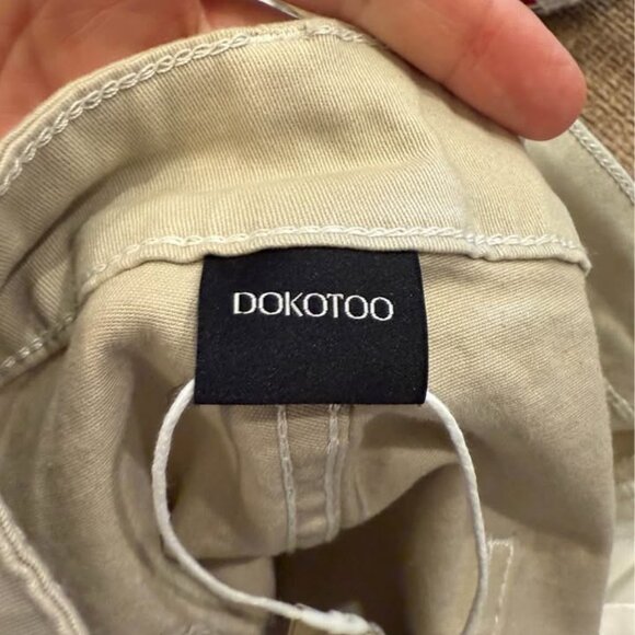 Women’s NWT Dokotoo Mid Waist Cargo Jeans Wide Leg Khaki Denim with Pkts-Size 12 - Picture 4 of 10